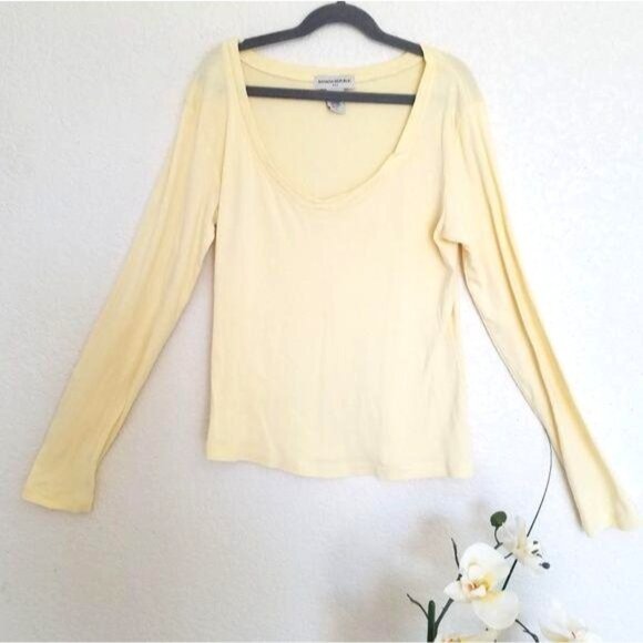 Banana Republic Womens Yellow Long Sleeve Scoop Neck light weight Top size M - Picture 1 of 3